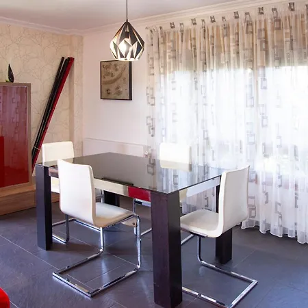 Villa Welcome O Sidron